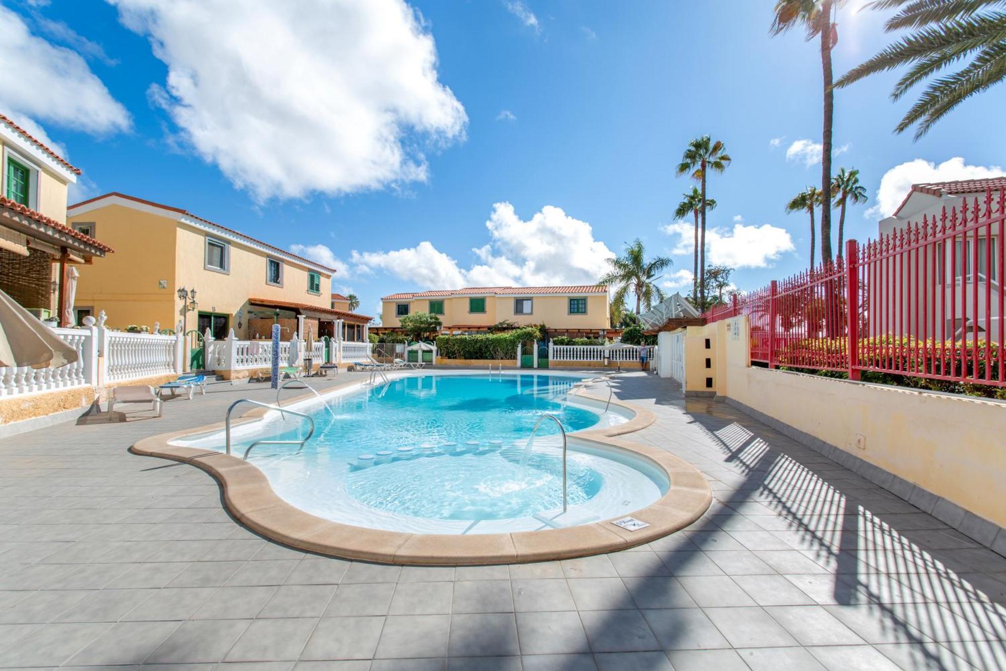 Alojamiento En Los Parrales Maspalomas  Exterior foto